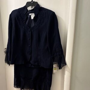 Women’s Navy Blue Two-Piece Skirt Suit Size 14